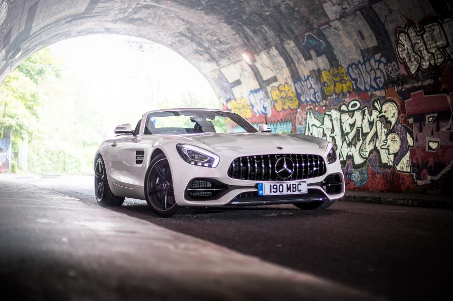  Mercedes-AMG GT Roadster 2017 года  (UK) (фото 28 из 40)